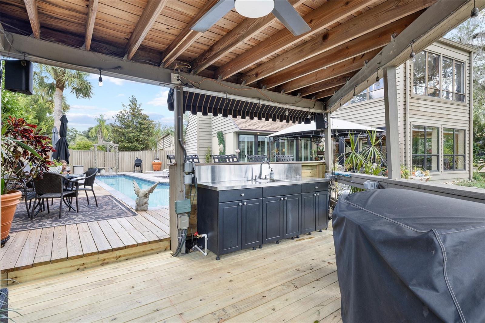 TEMPLE TERRACE ESTATES - Residential