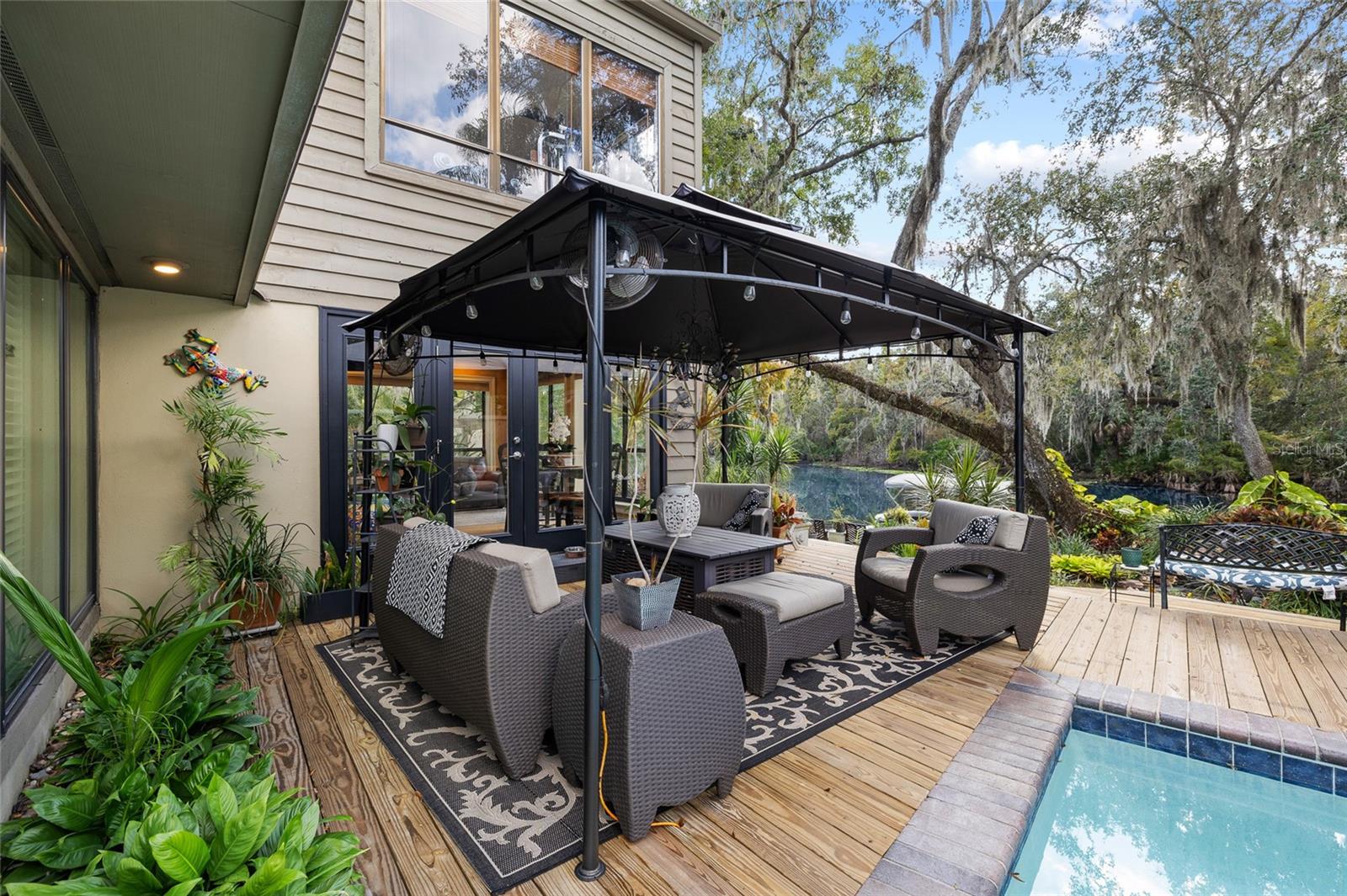 TEMPLE TERRACE ESTATES - Residential