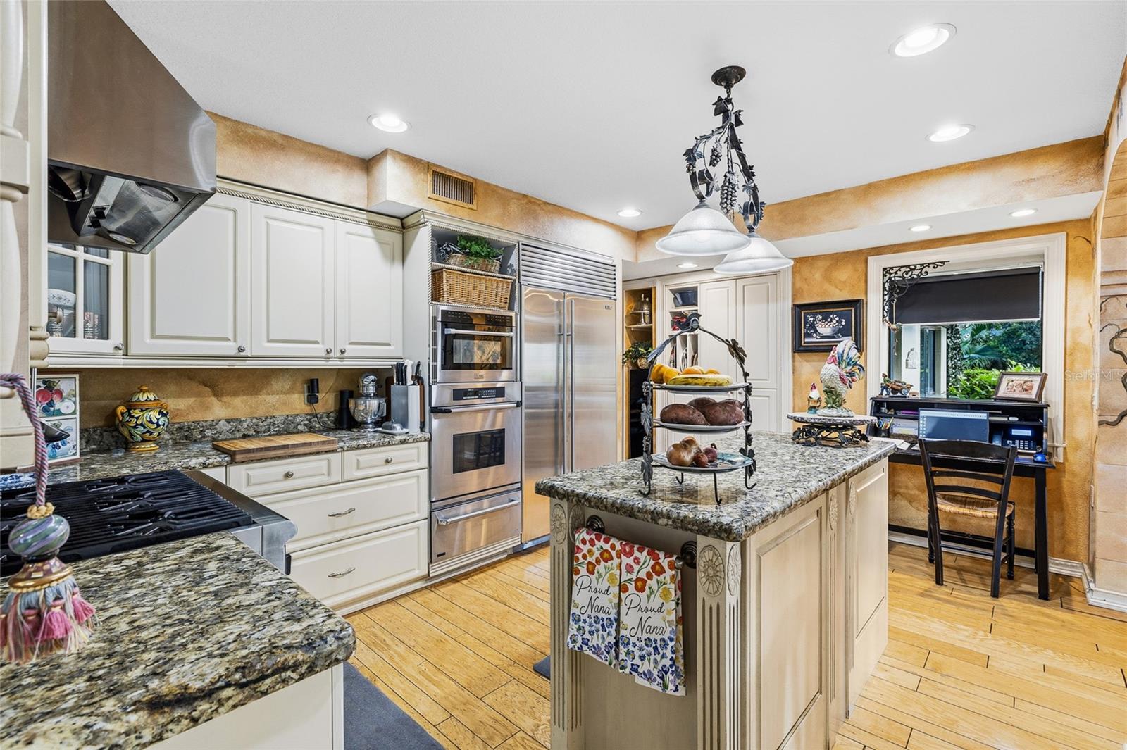 TEMPLE TERRACE ESTATES - Residential