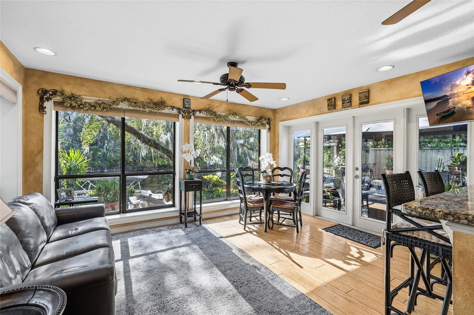 TEMPLE TERRACE ESTATES - Residential