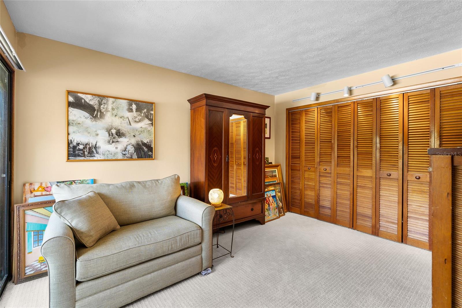 TEMPLE TERRACE ESTATES - Residential