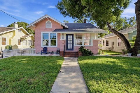 Photo of 2330 7th Avenue W, Bradenton, FL 34205 (MLS # A4688442)
