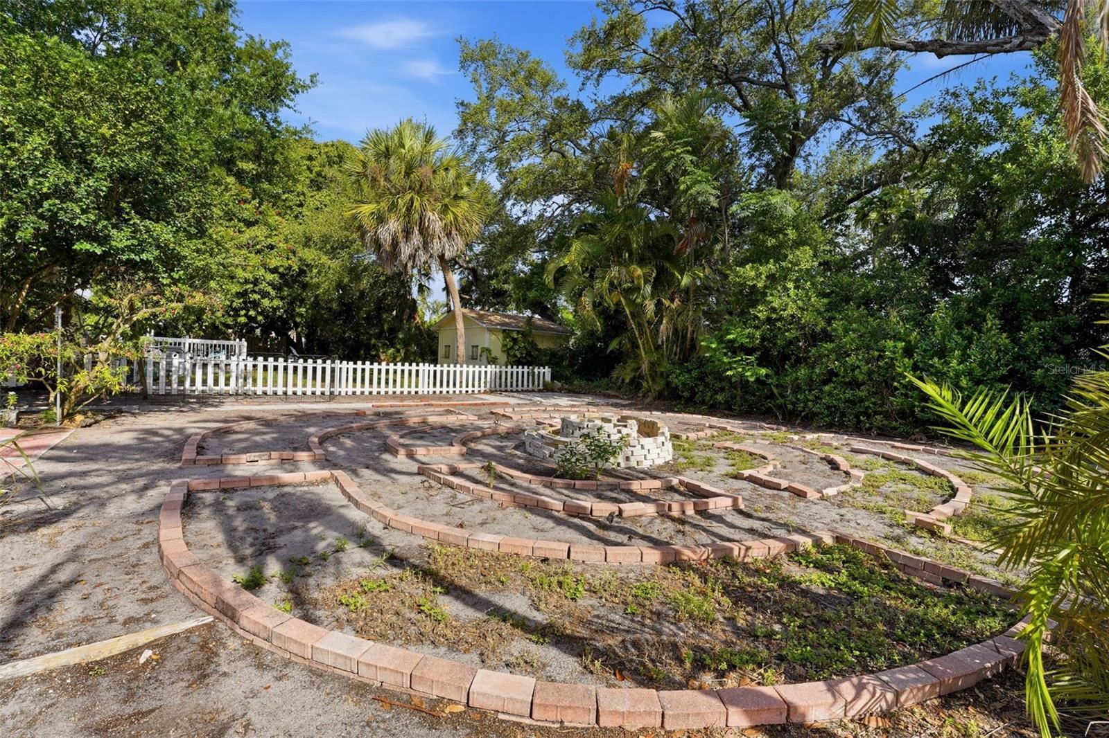 E D SCROGINS SUB - Residential