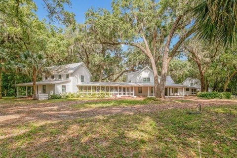 645 S Us Highway 17, San Mateo, FL 32187