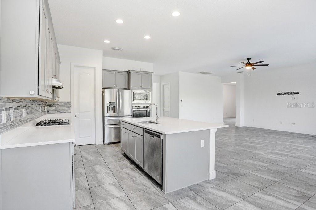 BEXLEY SOUTH PRCL 4 PH 1 - Residential Lease