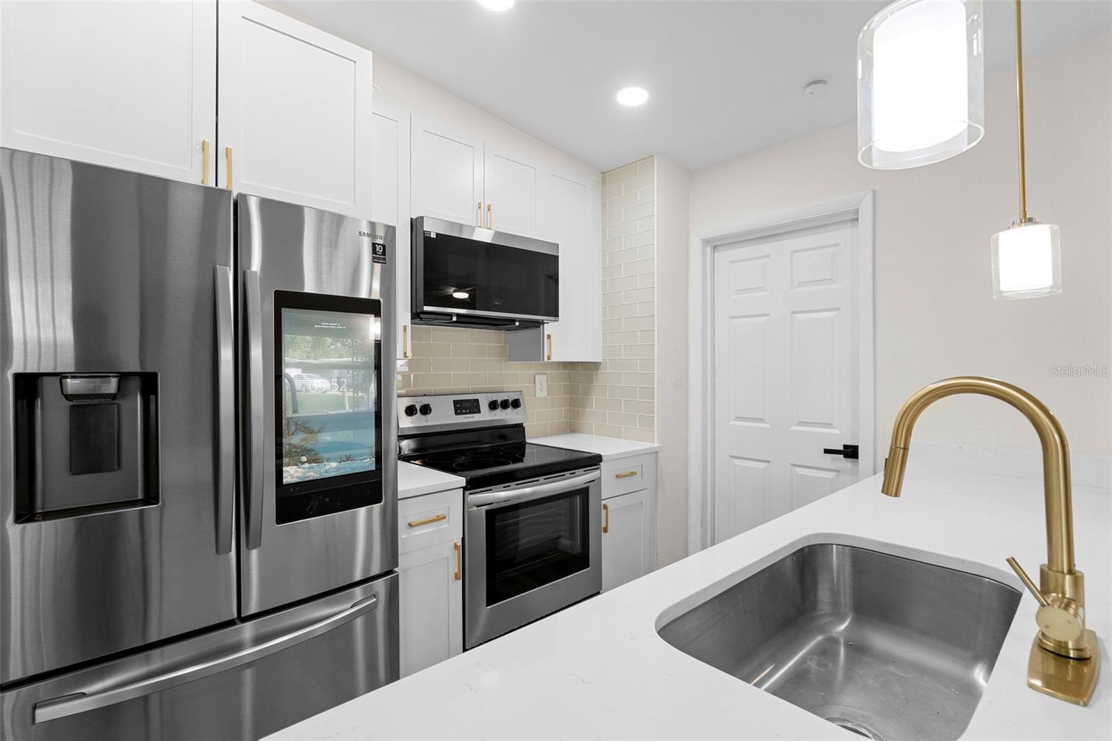 RIVERSIDE PARK ESTATES - Residential