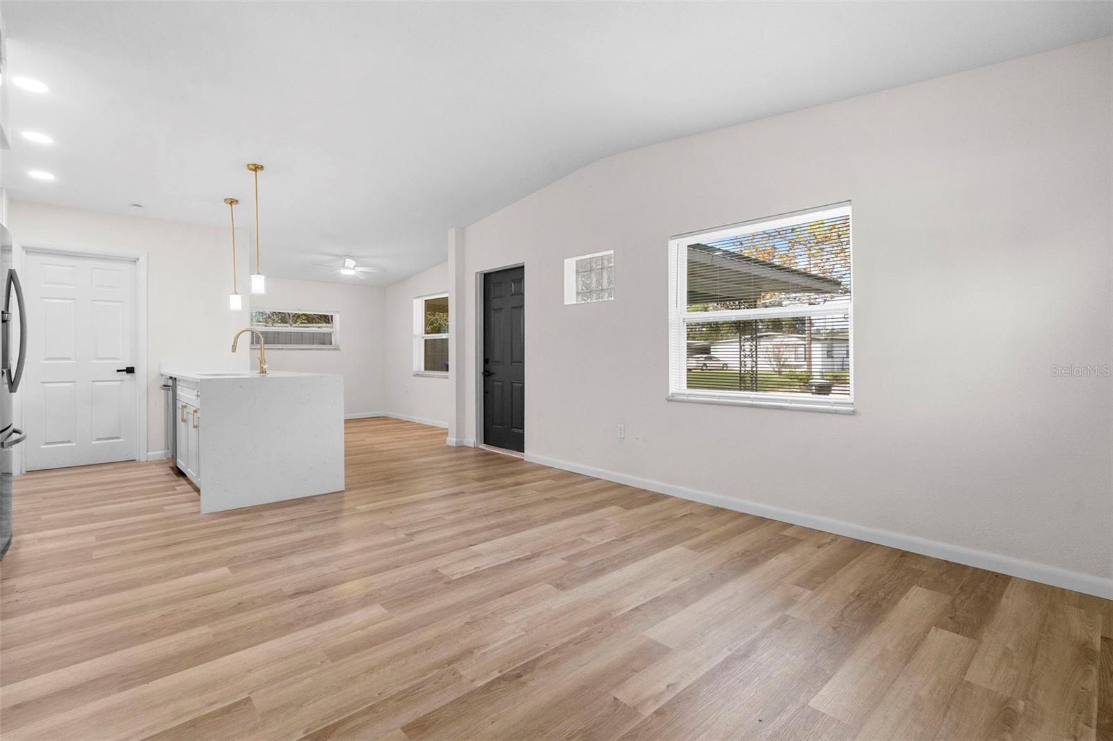 RIVERSIDE PARK ESTATES - Residential