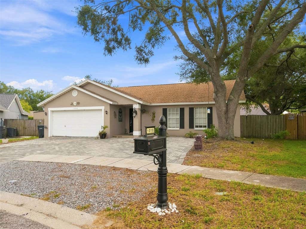 Photo of 1018 Peachwood Drive, Brandon, FL 33510 (MLS # TB8538802)