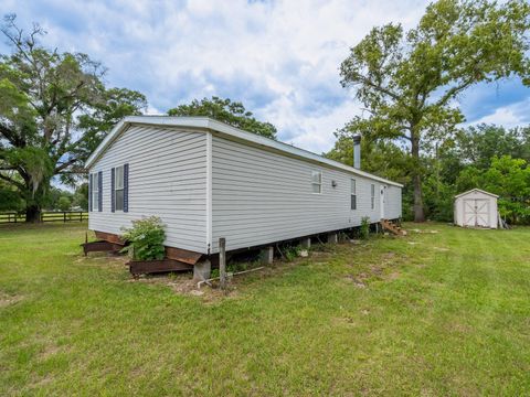 Tiny photo for 4521 NE 28th Avenue, Ocala, FL 34479 (MLS # OM723261)