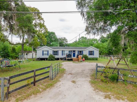Tiny photo for 4521 NE 28th Avenue, Ocala, FL 34479 (MLS # OM723261)