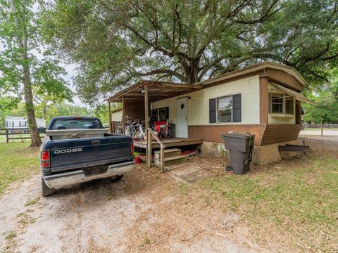 Tiny photo for 4521 NE 28th Avenue, Ocala, FL 34479 (MLS # OM723261)