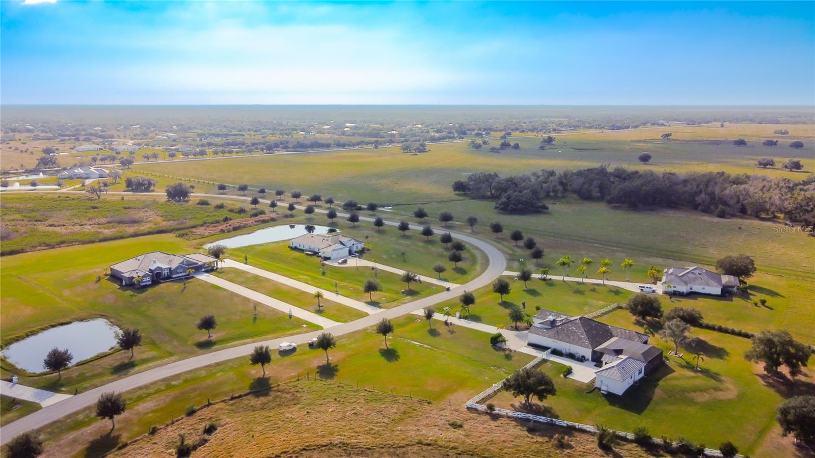 HAMPTON LAKES - Residential