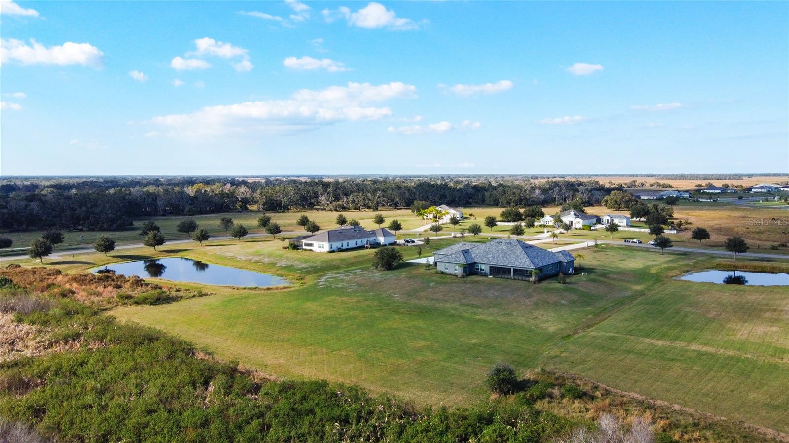 HAMPTON LAKES - Residential