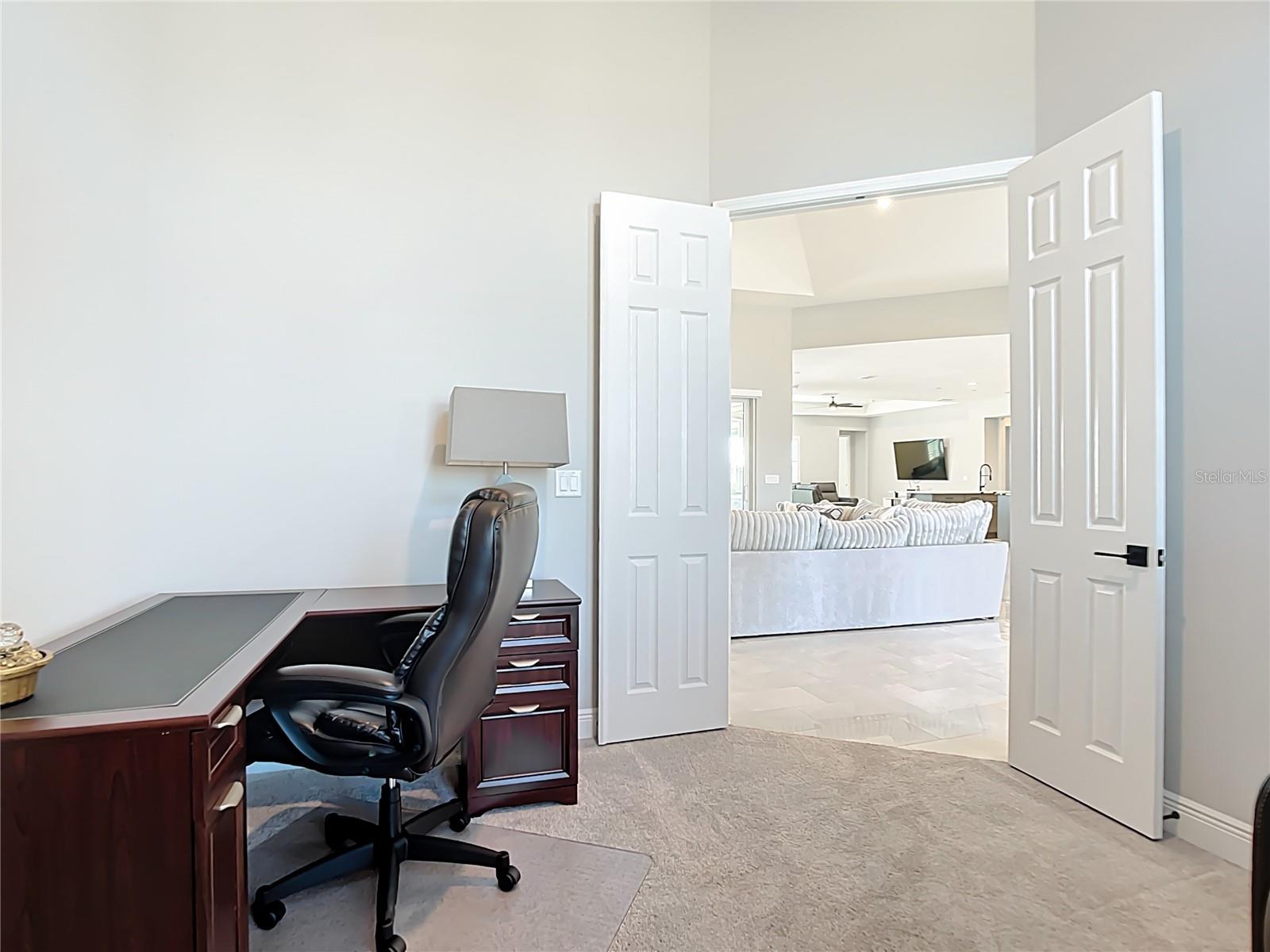 HAMPTON LAKES - Residential