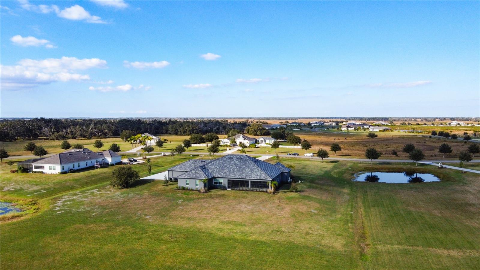 HAMPTON LAKES - Residential