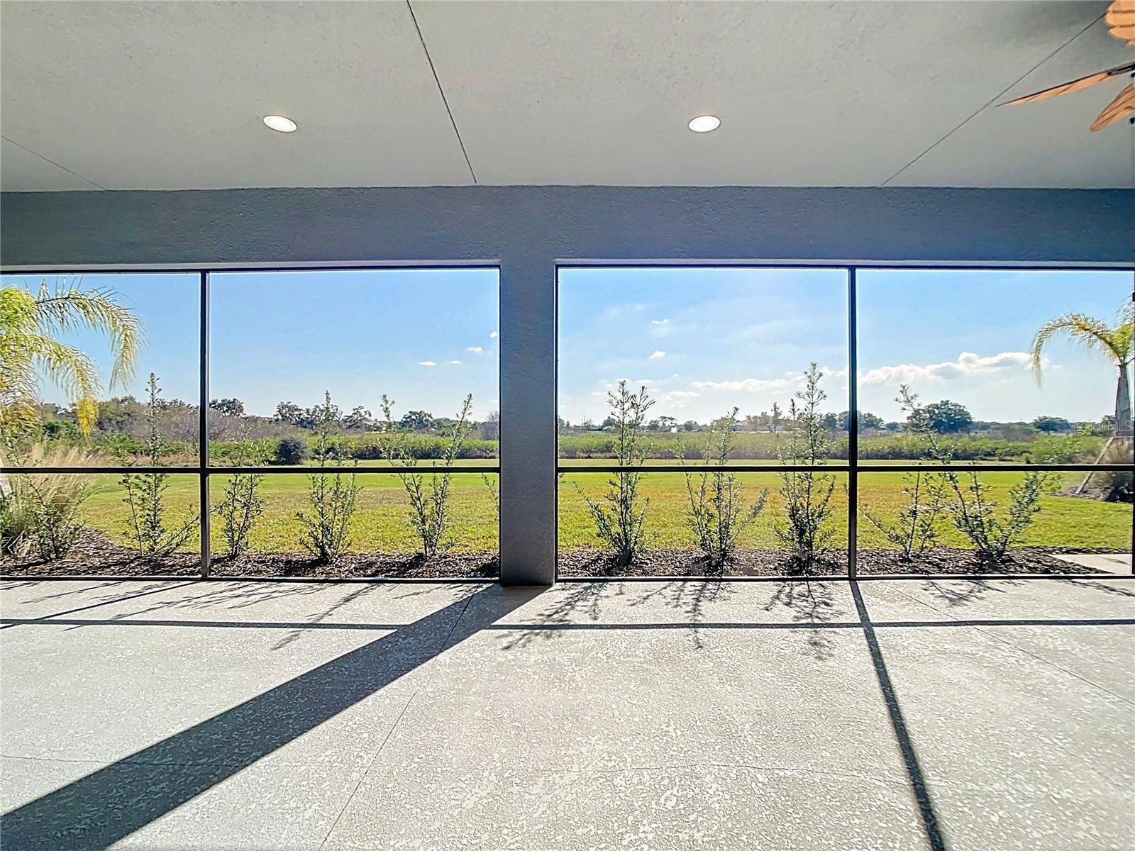 HAMPTON LAKES - Residential