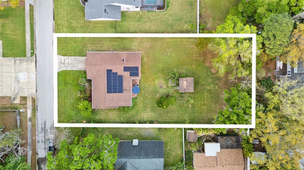 Photo of 2007 Golf View Drive, Dunedin, FL 34698 (MLS # TB8488084)