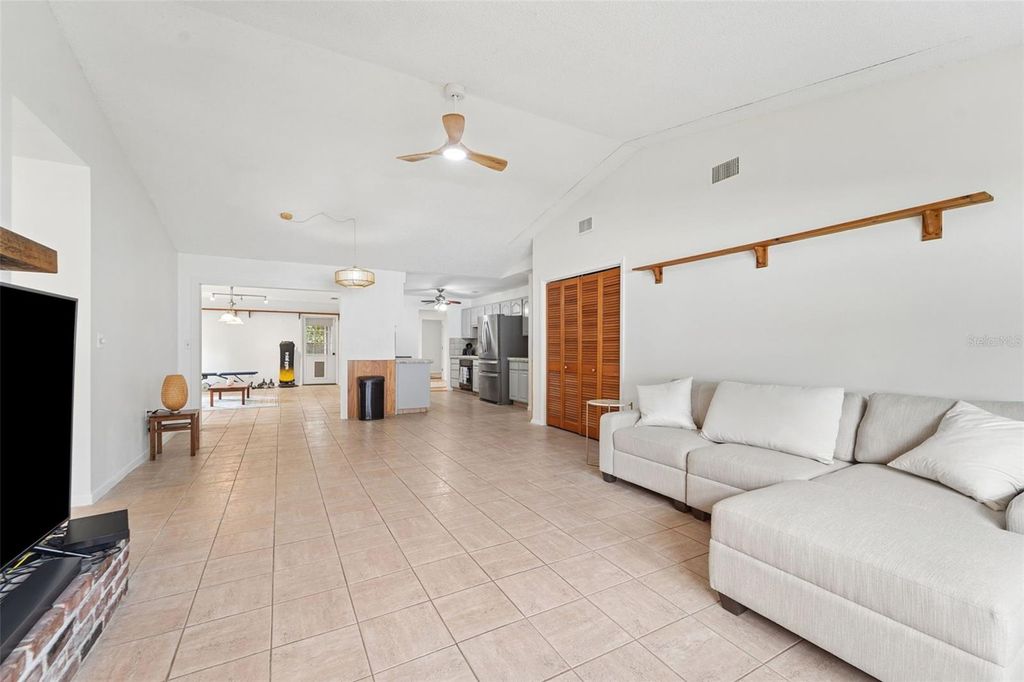 Photo of 2007 Golf View Drive, Dunedin, FL 34698 (MLS # TB8488084)