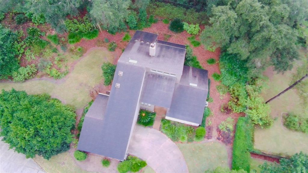 Photo of 2435 NW 27th Place, Gainesville, FL 32605 (MLS # GC536250)