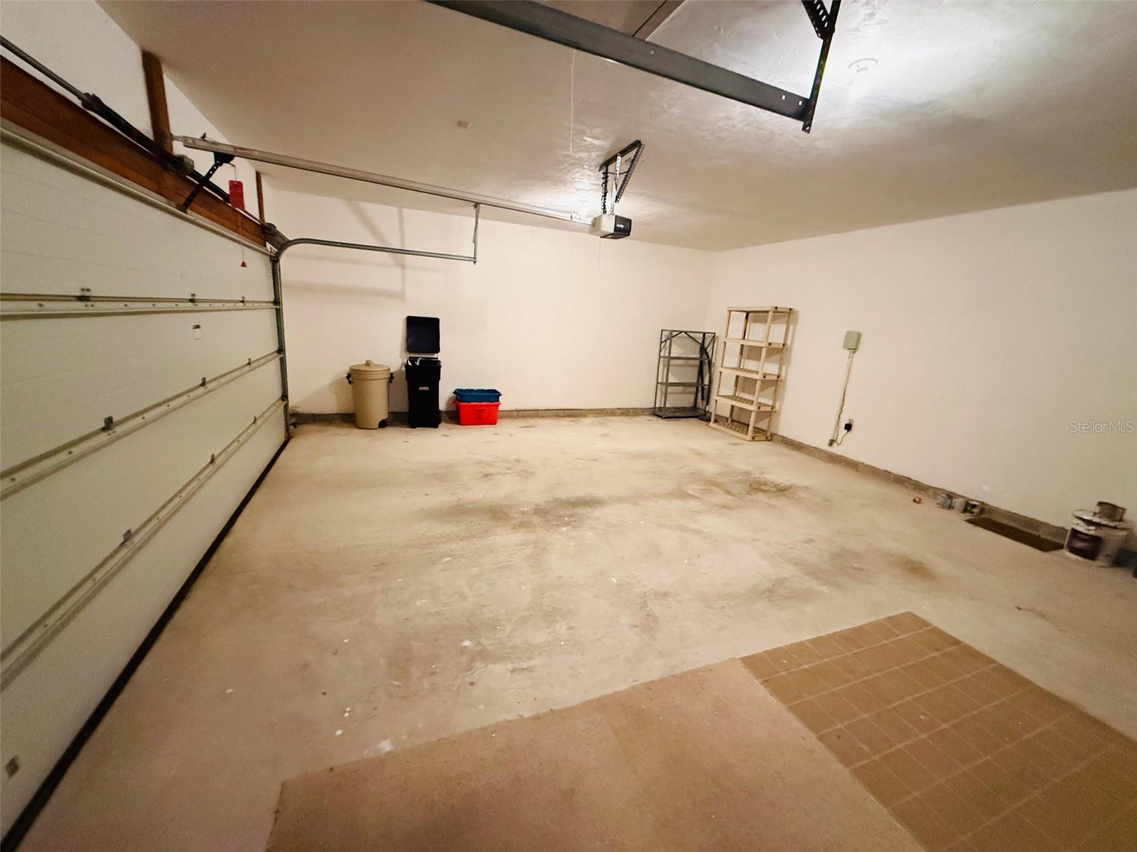 ROYAL GARDENS PH I - Residential