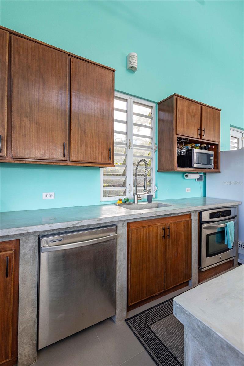 VILLA BORINQUEN - Residential