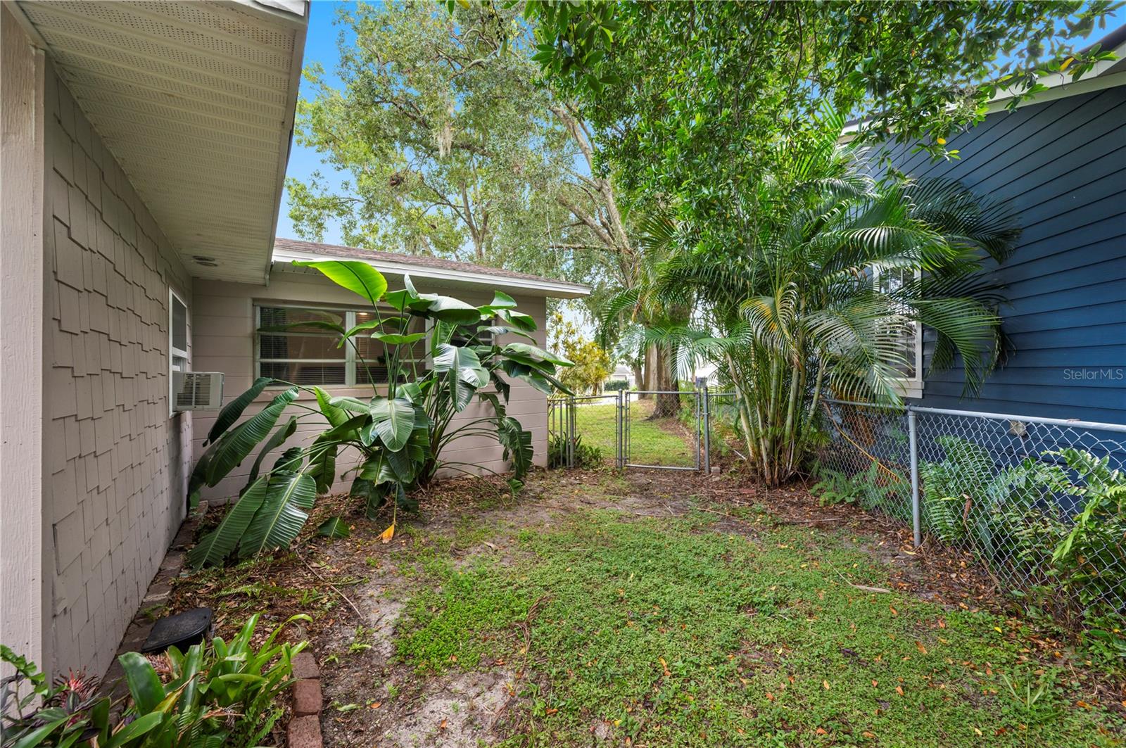 DIXIELAND REV - Residential