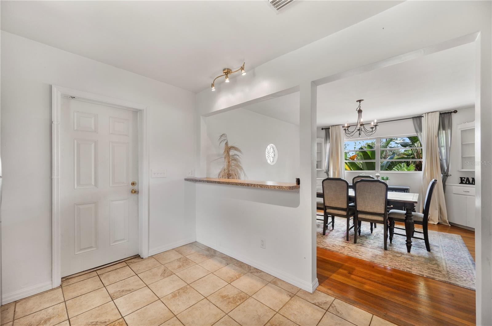 DIXIELAND REV - Residential