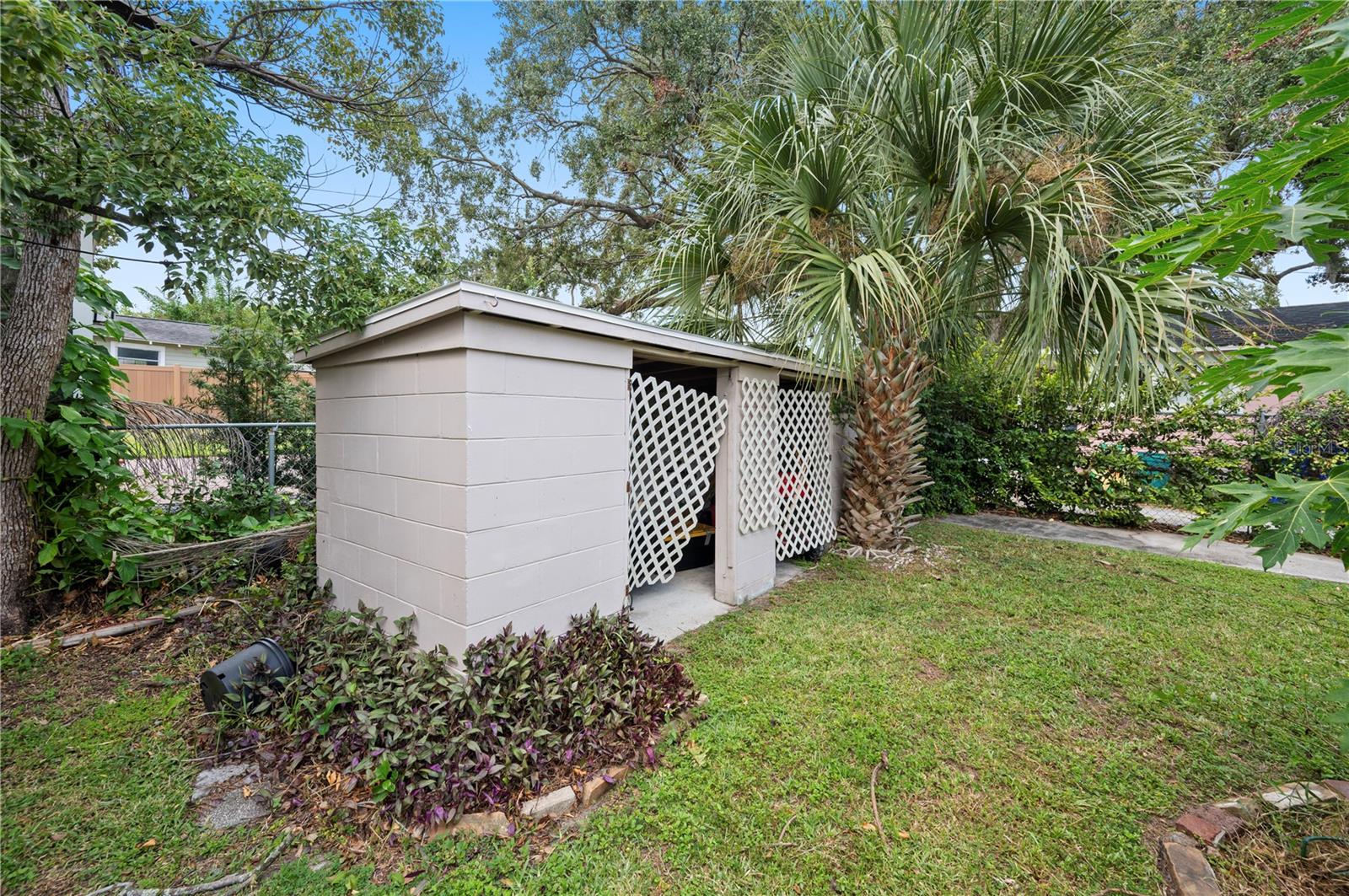 DIXIELAND REV - Residential