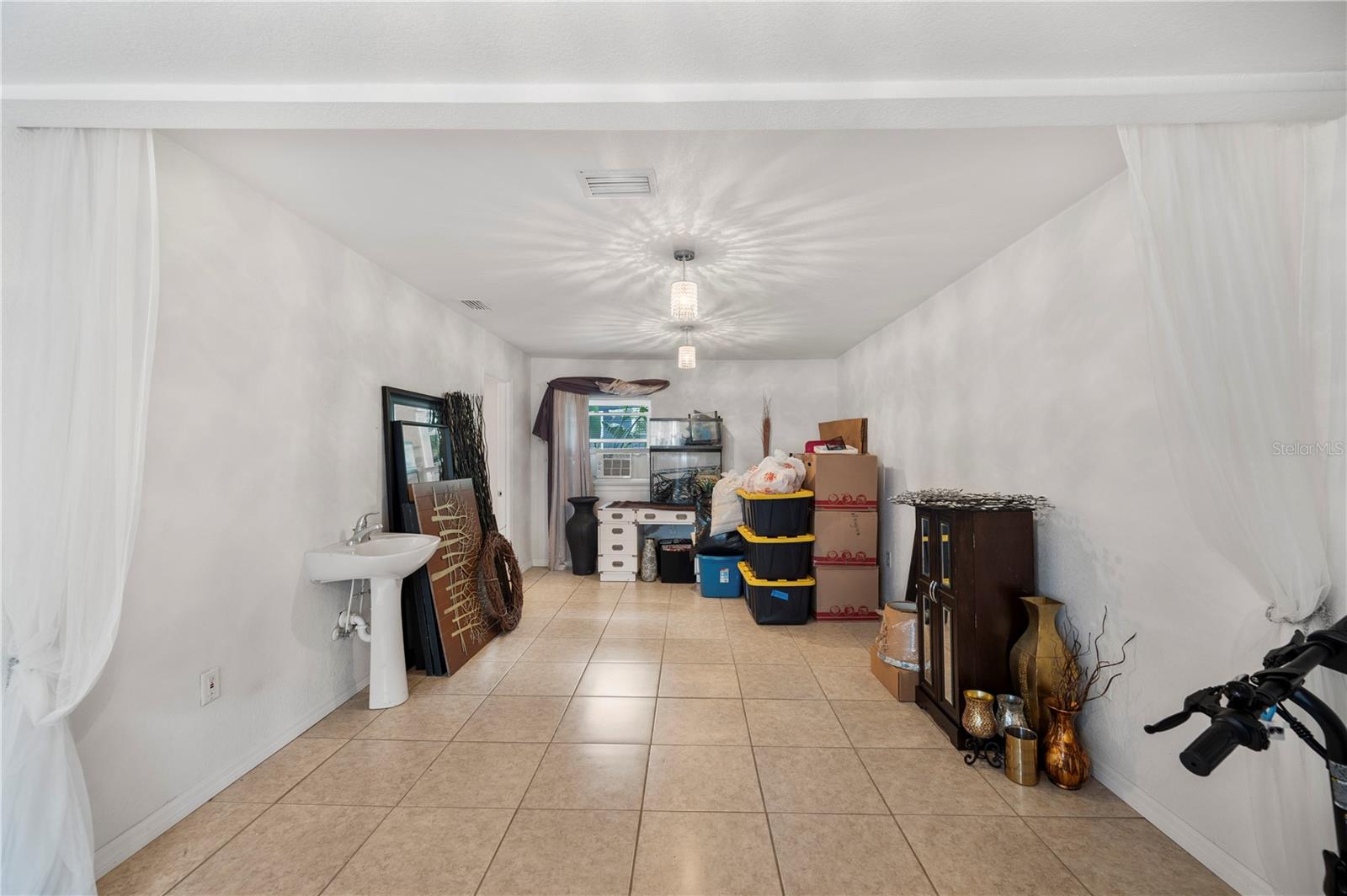 DIXIELAND REV - Residential