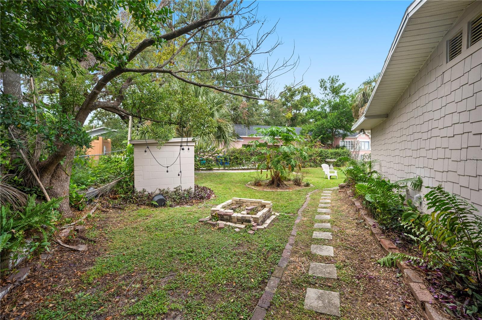 DIXIELAND REV - Residential