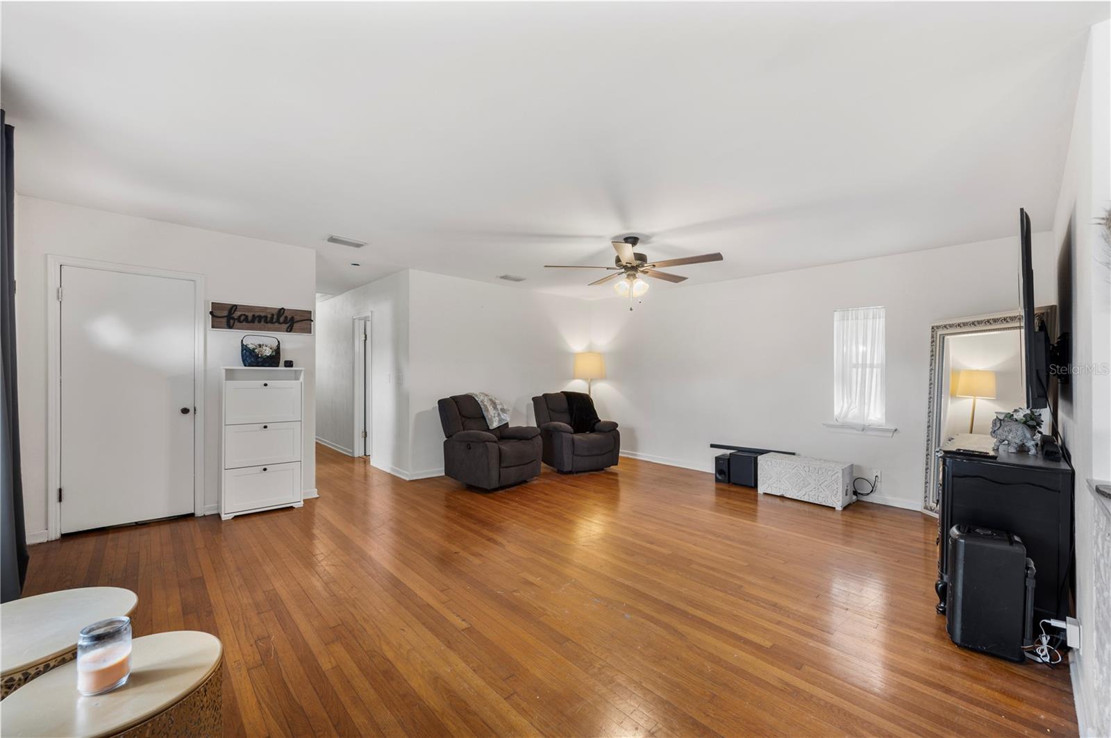 DIXIELAND REV - Residential