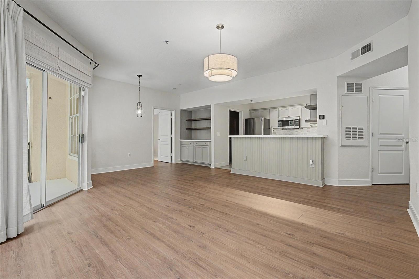 5125 PALM SPRINGS BOULEVARD 6107