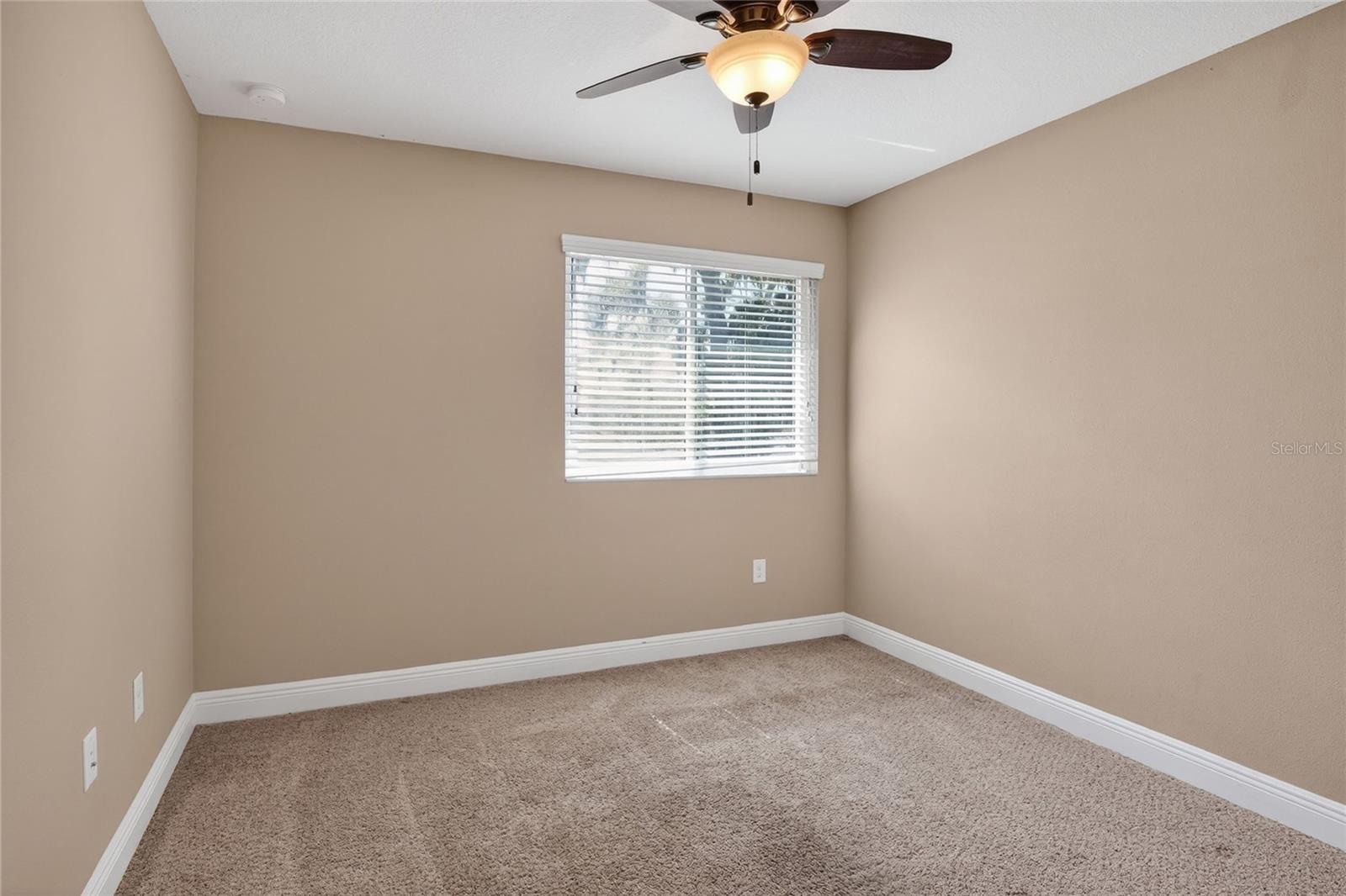 FISHHAWK RANCH TR 8 PT - Residential