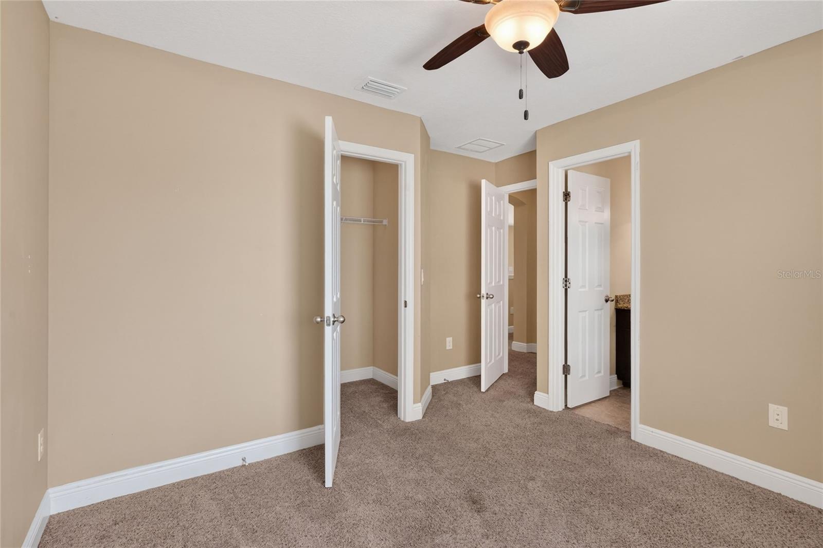 FISHHAWK RANCH TR 8 PT - Residential