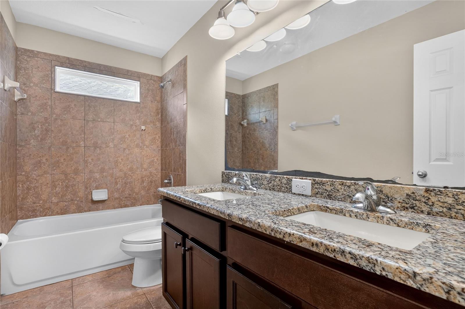 FISHHAWK RANCH TR 8 PT - Residential