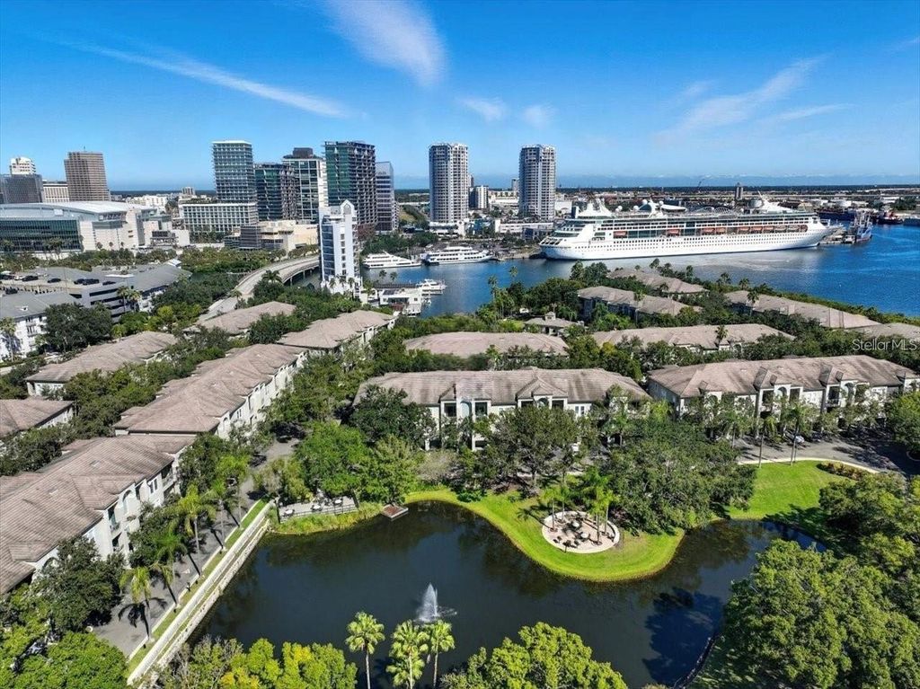 Photo of 716 Promenade Place, Tampa, FL 33602 (MLS # TB8521621)