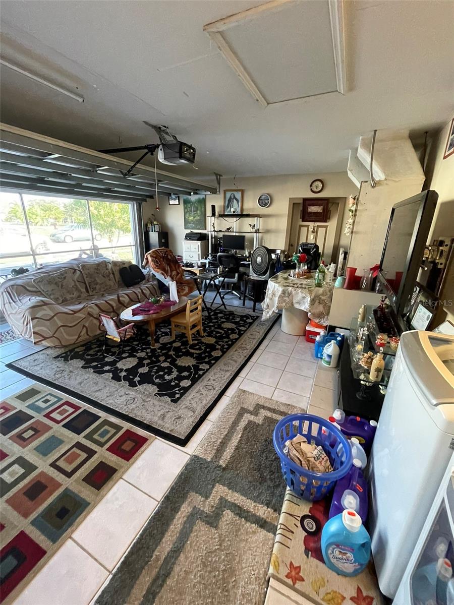 2416 OAK MILL DRIVE