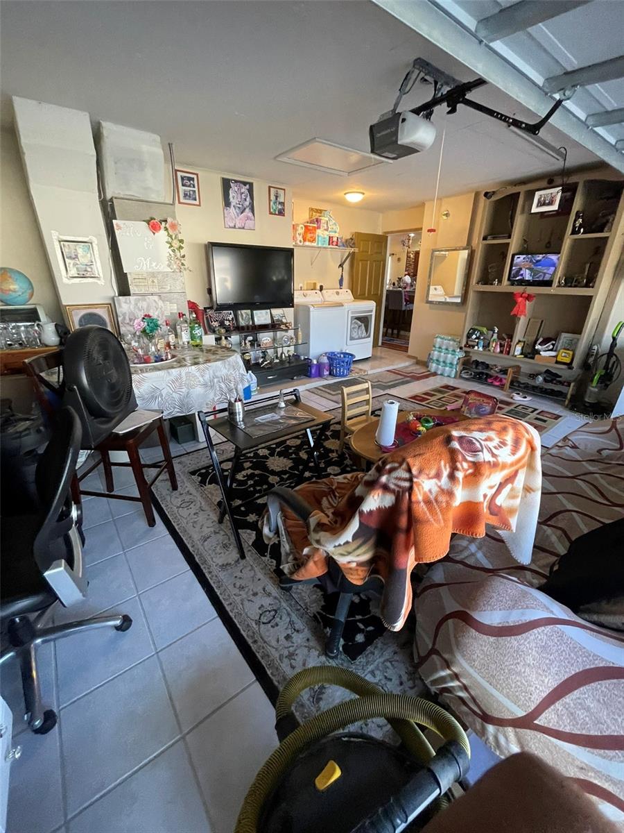 2416 OAK MILL DRIVE