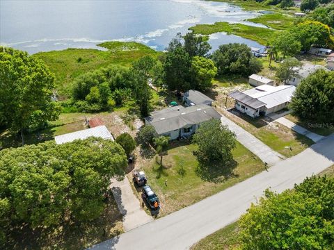 A home in WINTER HAVEN