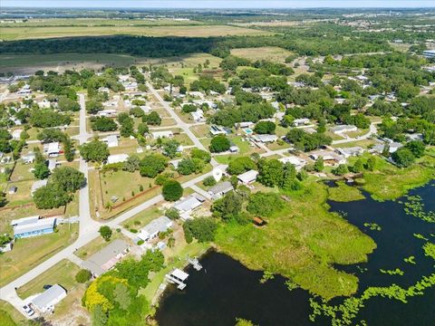 A home in WINTER HAVEN