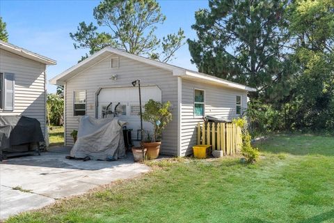 A home in WINTER HAVEN