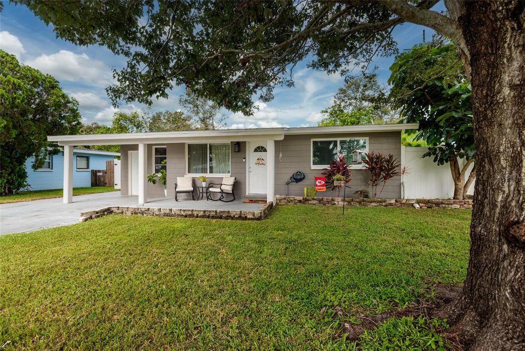 Photo of 10972 106th Street, Largo, FL 33773 (MLS # TB8425118)