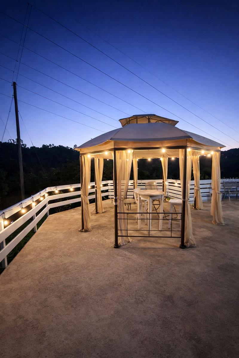 RIO ABAJO - Residential