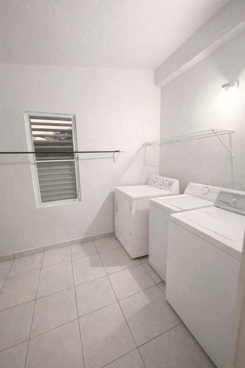 RIO ABAJO - Residential