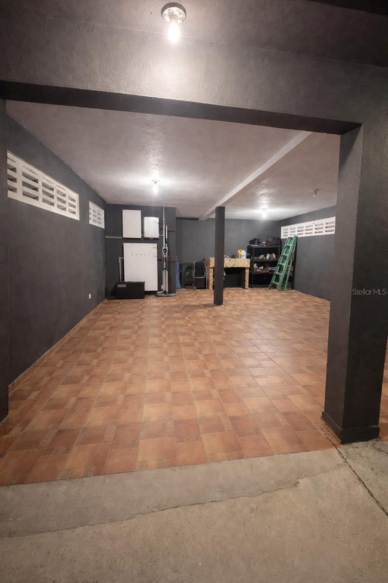 RIO ABAJO - Residential