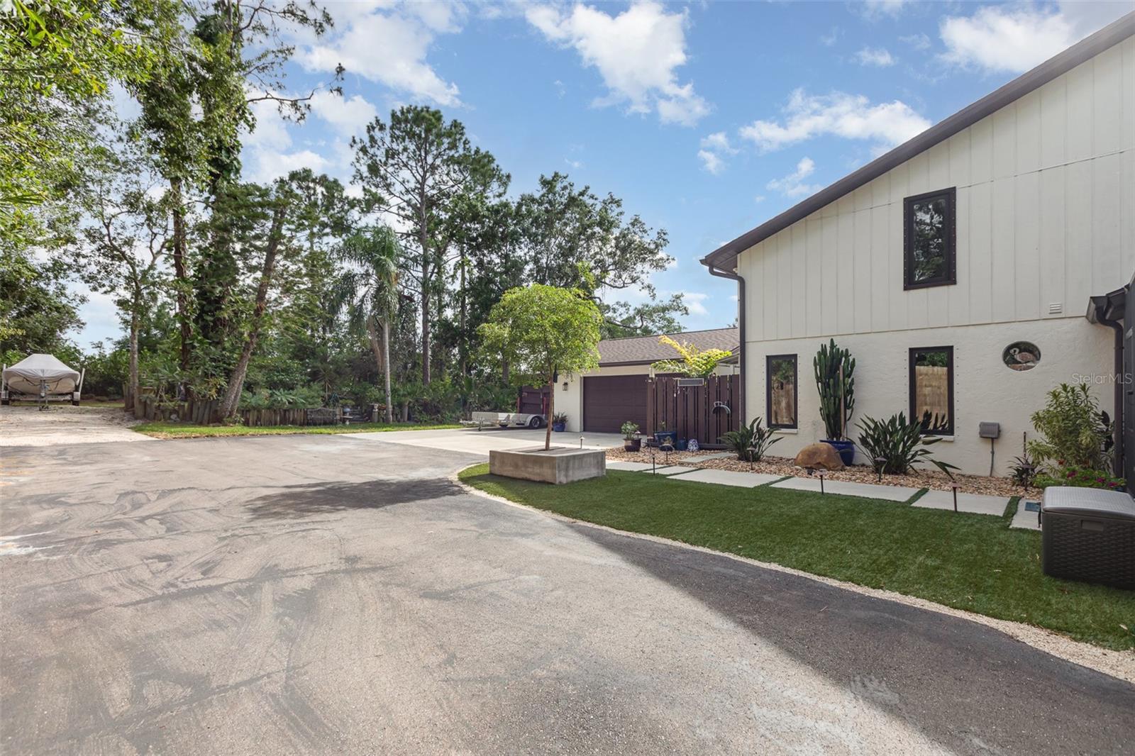 3615 WALDEN POND DRIVE