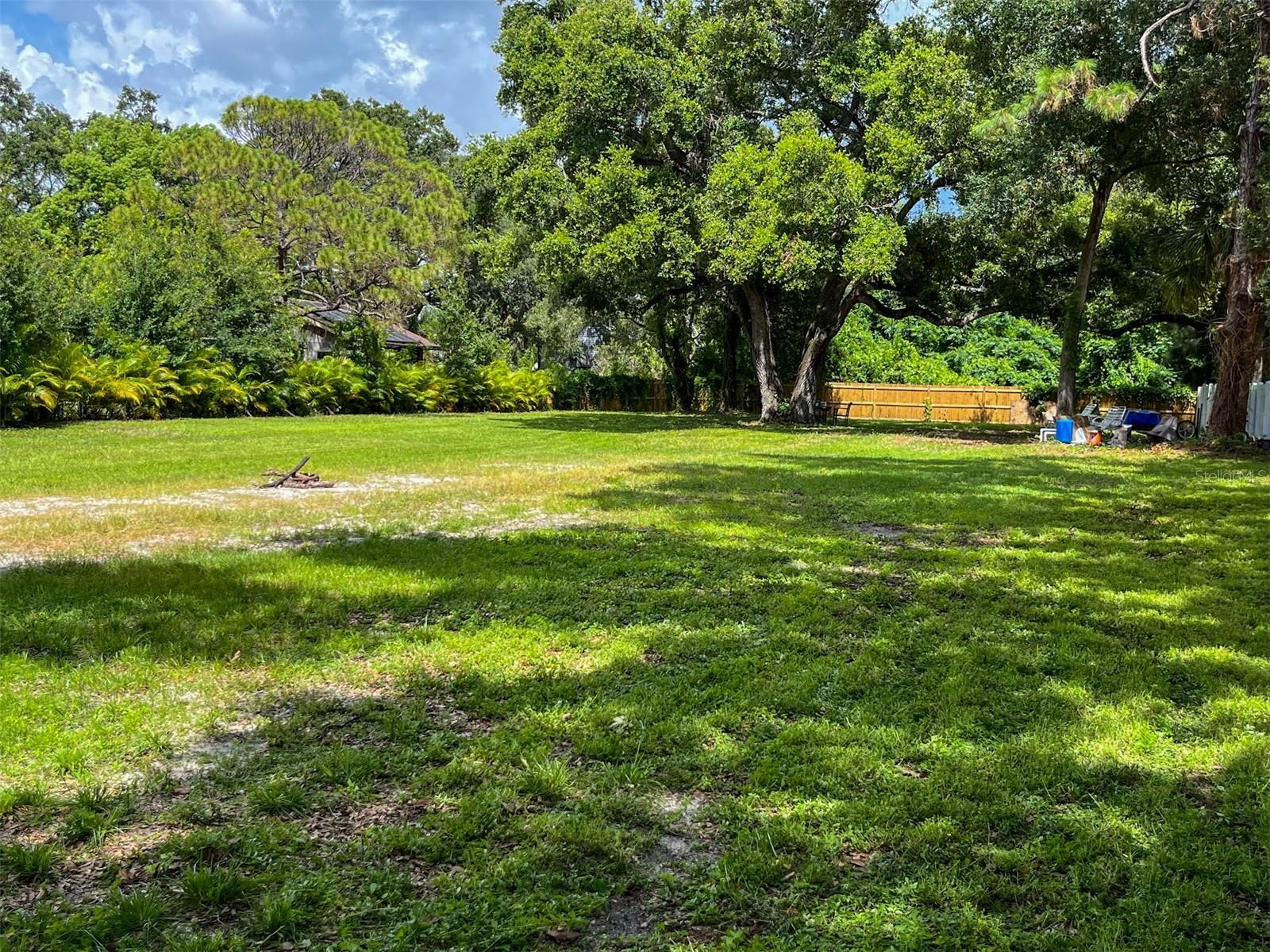 BAY PINES SUB - Land