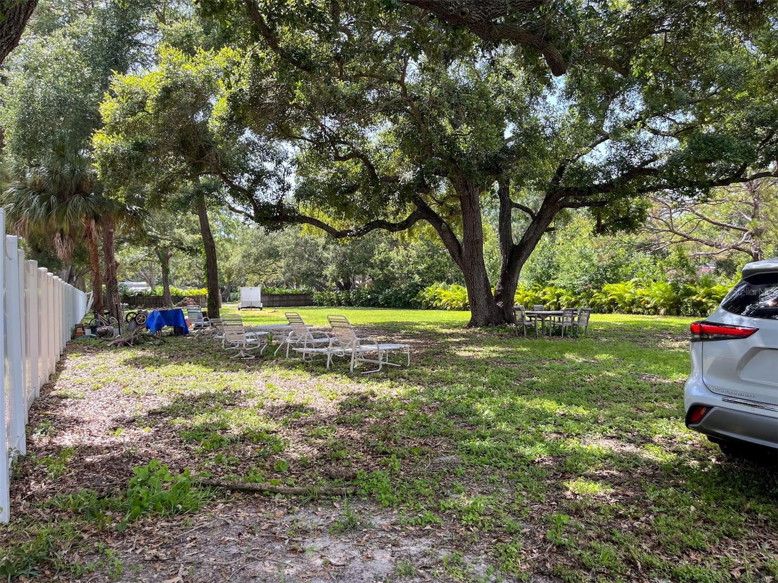 BAY PINES SUB - Land