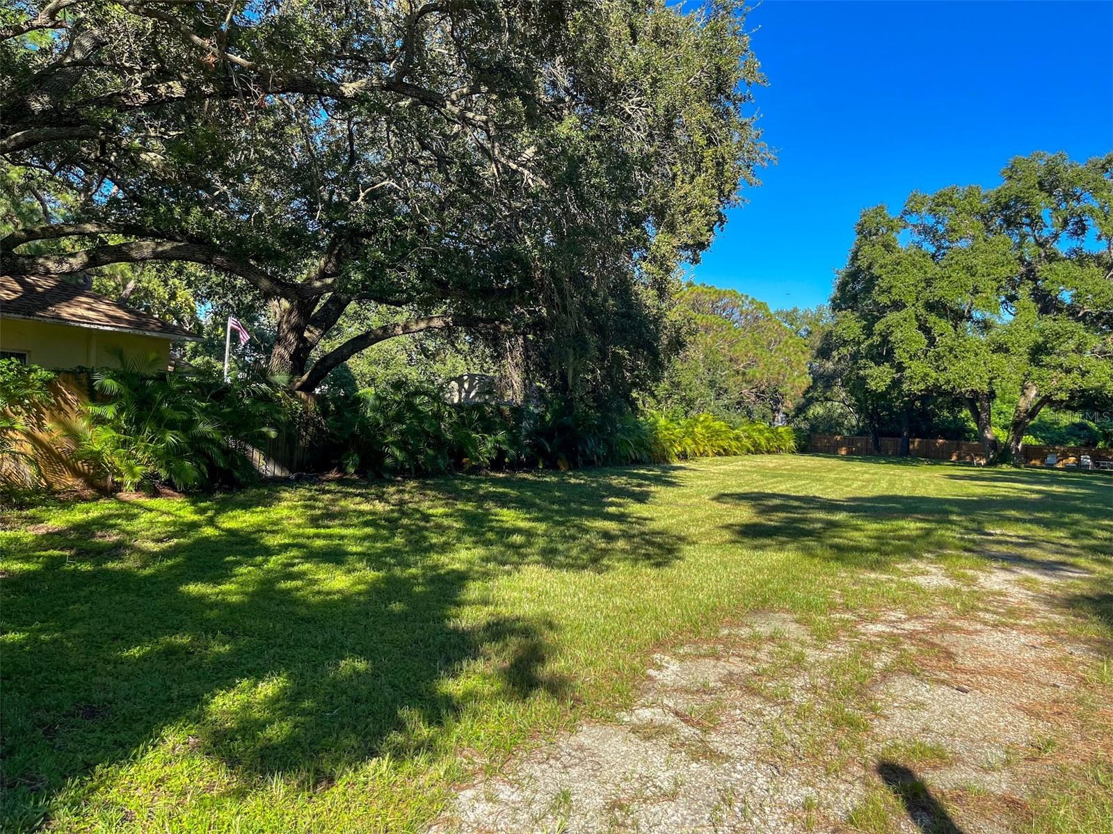 BAY PINES SUB - Land