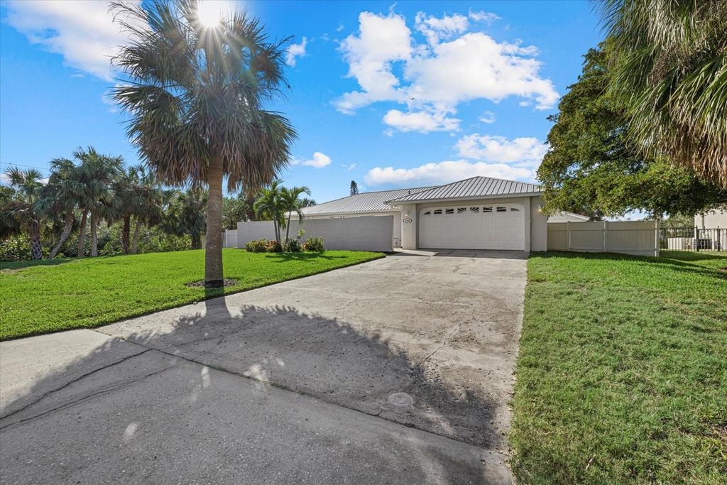 Photo of 5164 Windward Avenue, Sarasota, FL 34242 (MLS # A4660714)